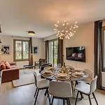 White Pearl A05, Alpes Agency, Chamonix, Sleeps 4 To 6 Lägenhet *