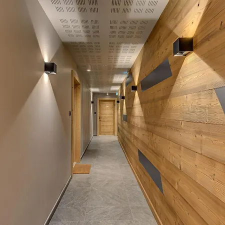 Apartment White Pearl A05 Modern Alpes Travel Sleeps 4 To 6 *