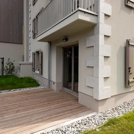White Pearl A05, Alpes Agency, Chamonix, Sleeps 4 To 6 Lägenhet *
