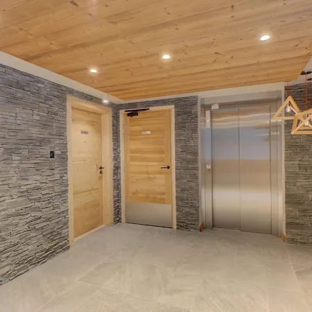 White Pearl A05 Modern Alpes Travel Sleeps 4 To 6 * Chamonix